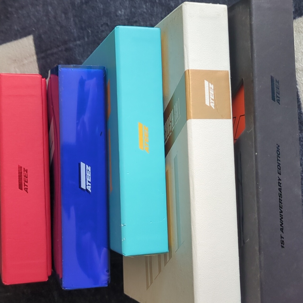 ATEEZ Kpop collection 5 pieces
